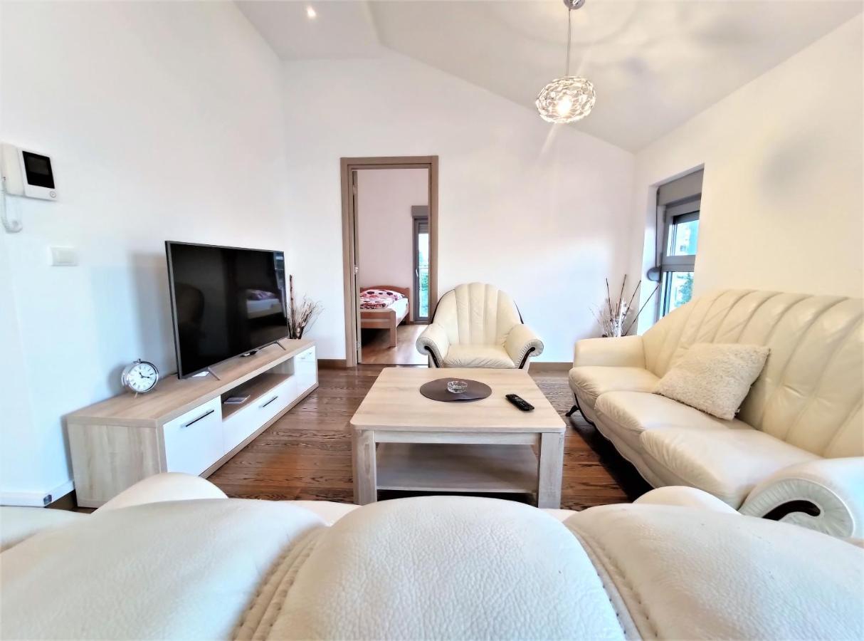 Pavlina Apartments Budva Eksteriør billede