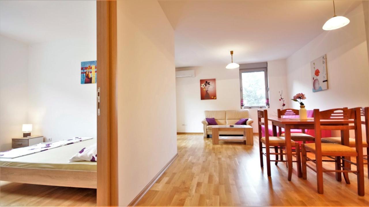 Pavlina Apartments Budva Eksteriør billede