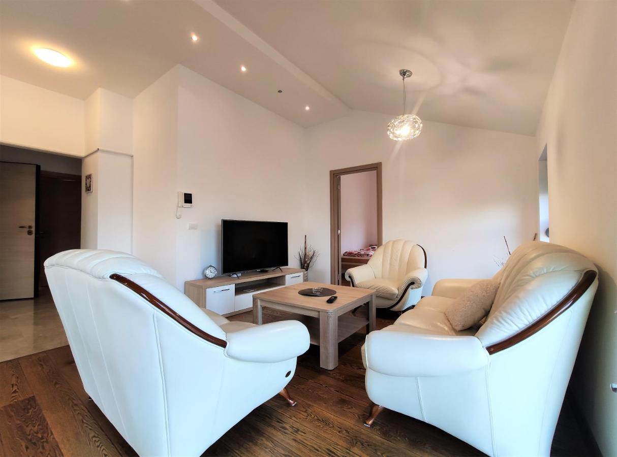 Pavlina Apartments Budva Eksteriør billede