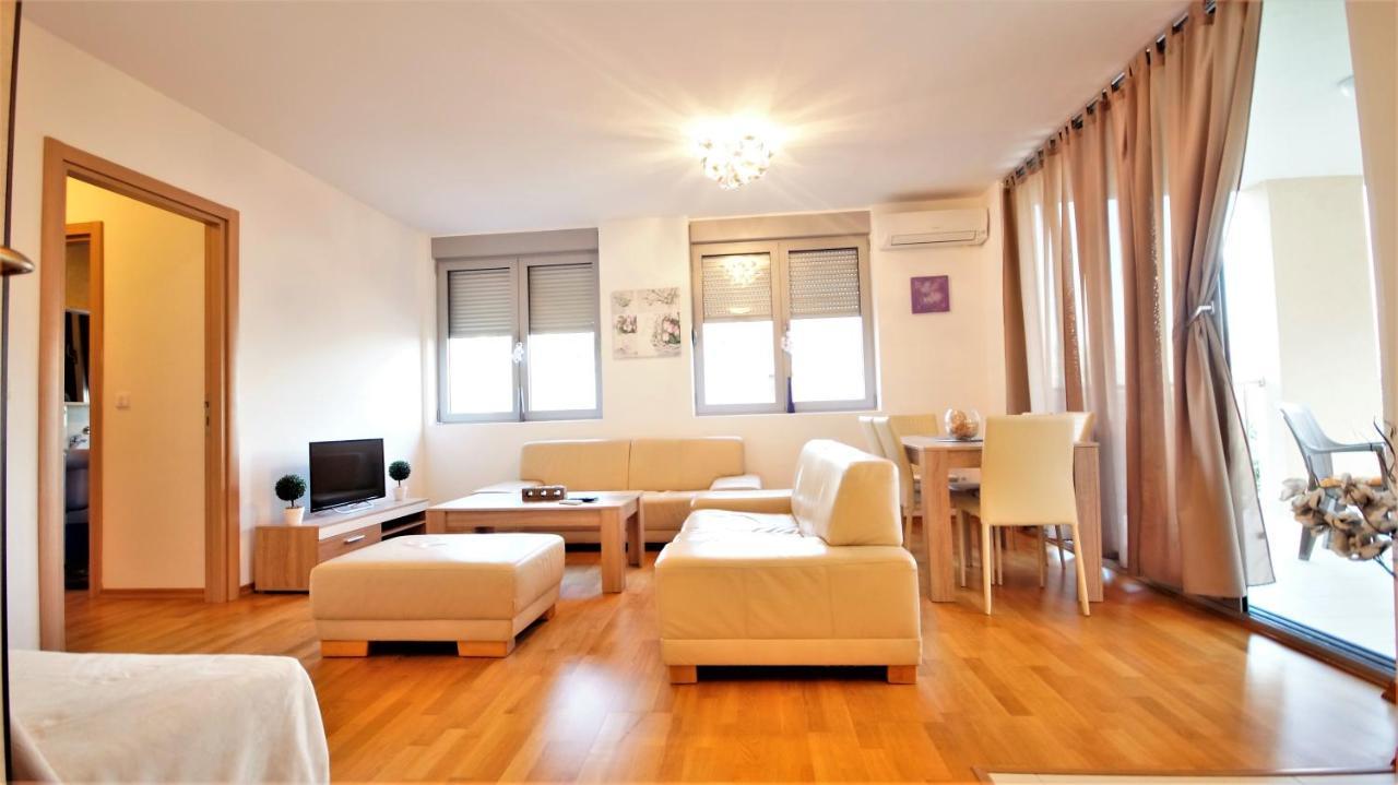 Pavlina Apartments Budva Eksteriør billede