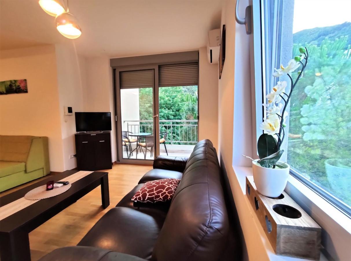 Pavlina Apartments Budva Eksteriør billede